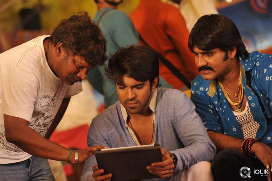 Govindhudu Andari Vaadele